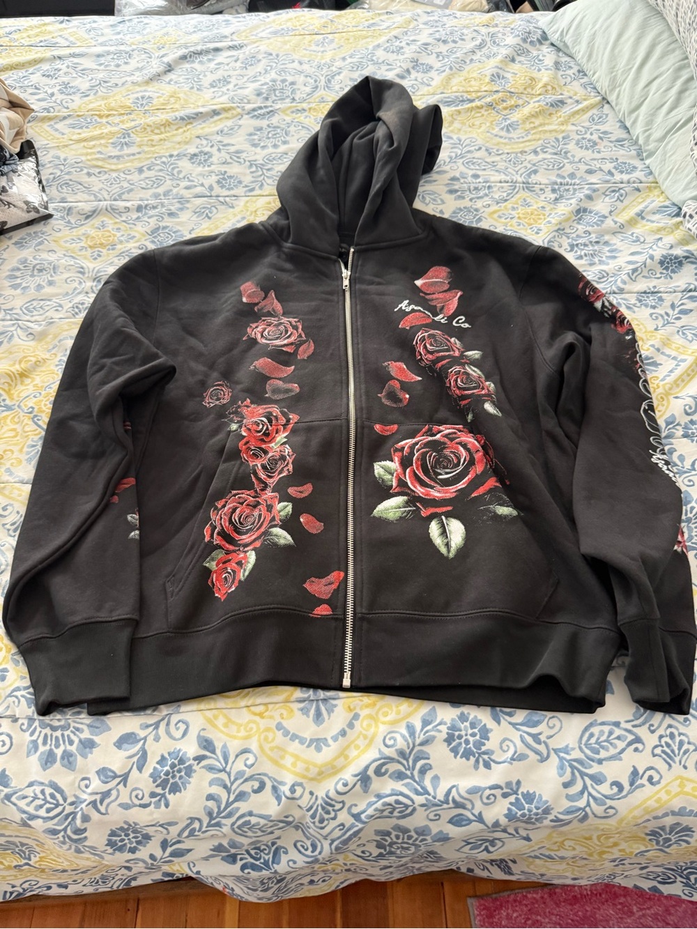 ASAALI NY Exclusive Black Full-Zip Hoodie with Subtle Logo size M